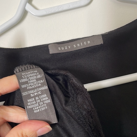 Black lace short sleeve zip up - Picture 4 of 5